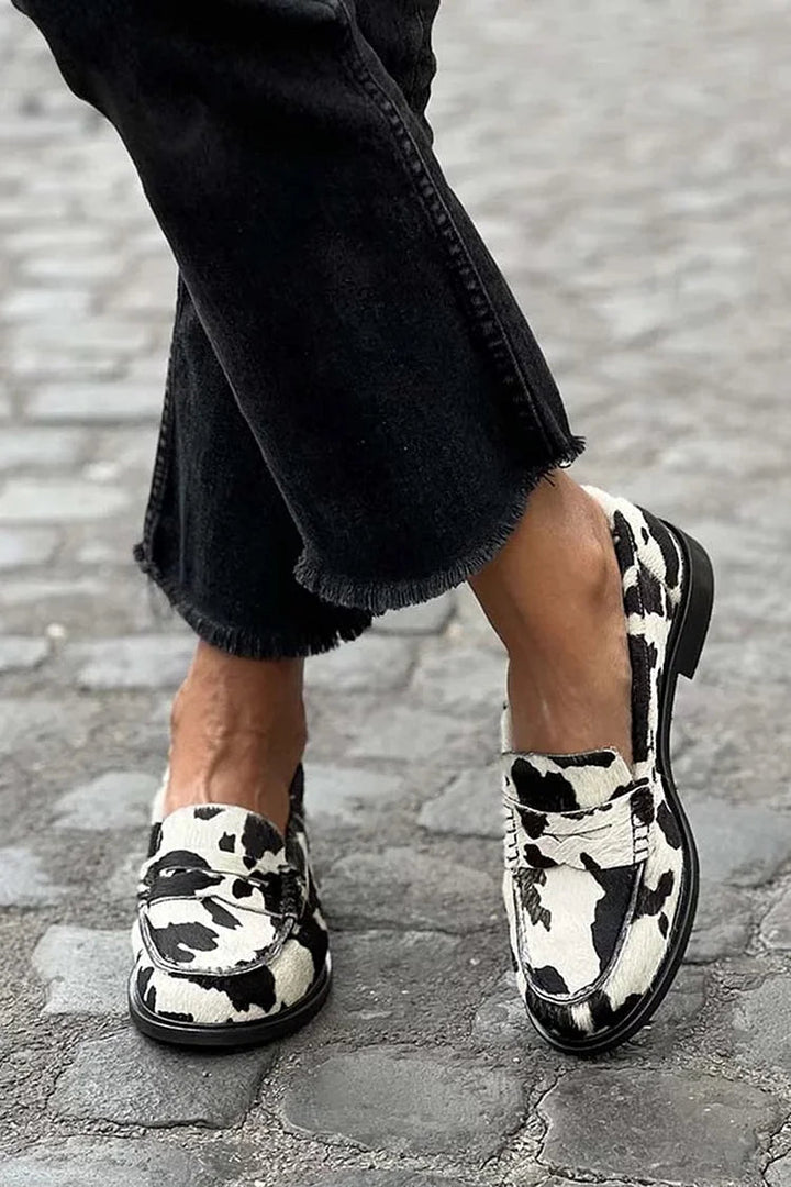 VEERLE | PATCHWORK COW PATTERN LOAFERS WITH ROUND TOE