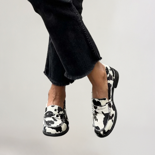 VEERLE | PATCHWORK COW PATTERN LOAFERS WITH ROUND TOE