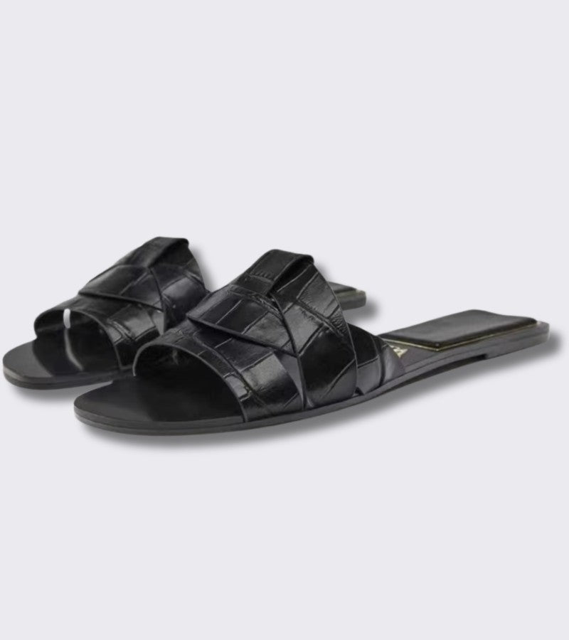 ZABA | Elegant Woven Flat Sandals