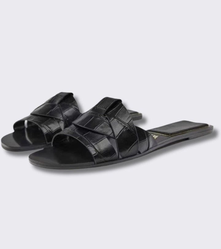 ZABA | Elegant Woven Flat Sandals
