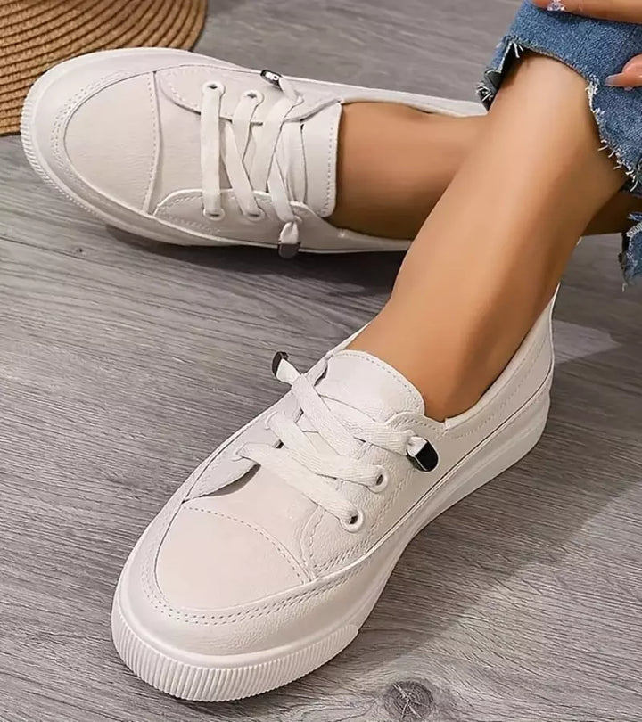 VIVIAN | THE SNEAKERS YOU WON'T WANT TO TAKE OFF