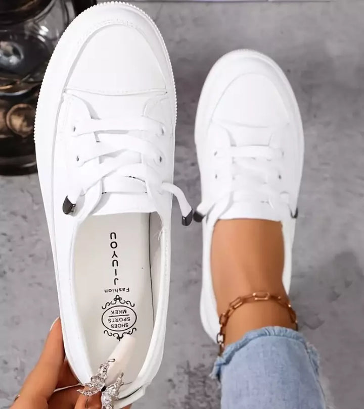 VIVIAN | THE SNEAKERS YOU WON'T WANT TO TAKE OFF