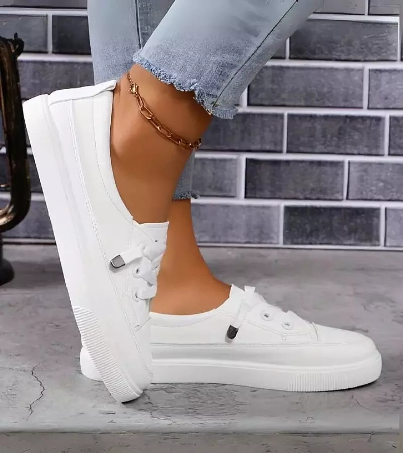 VIVIAN | THE SNEAKERS YOU WON'T WANT TO TAKE OFF
