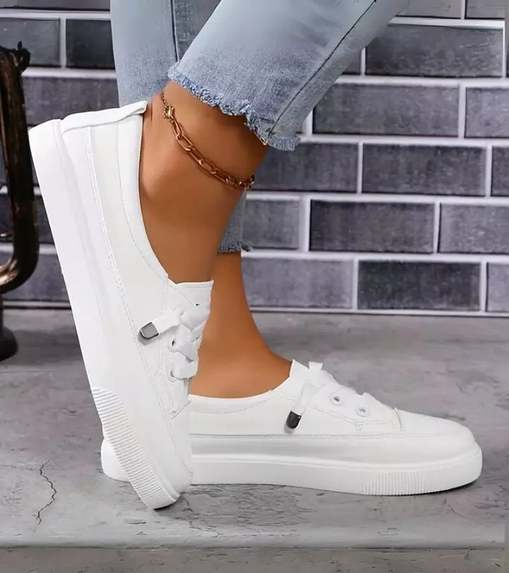 VIVIAN | THE SNEAKERS YOU WON'T WANT TO TAKE OFF