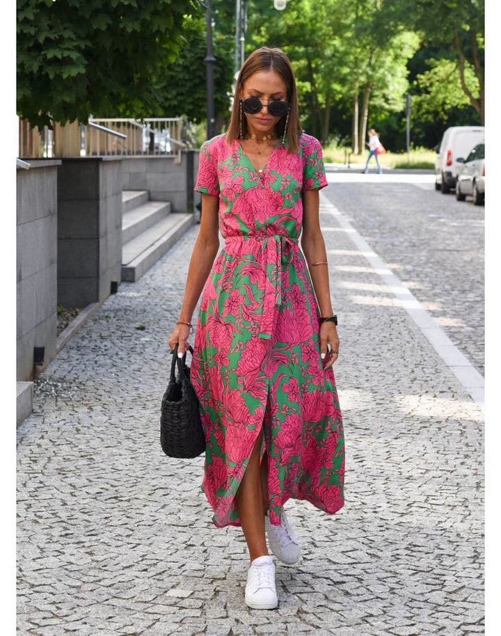 Suzanne - Chic V-Neck Elegance Dress