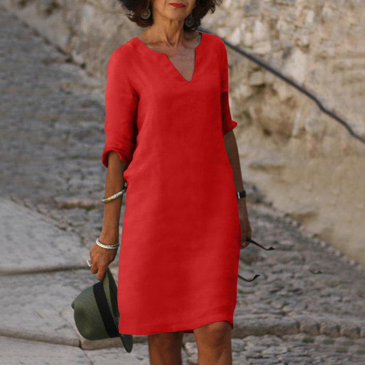 Cassie | Fitted Dress with V-Neck