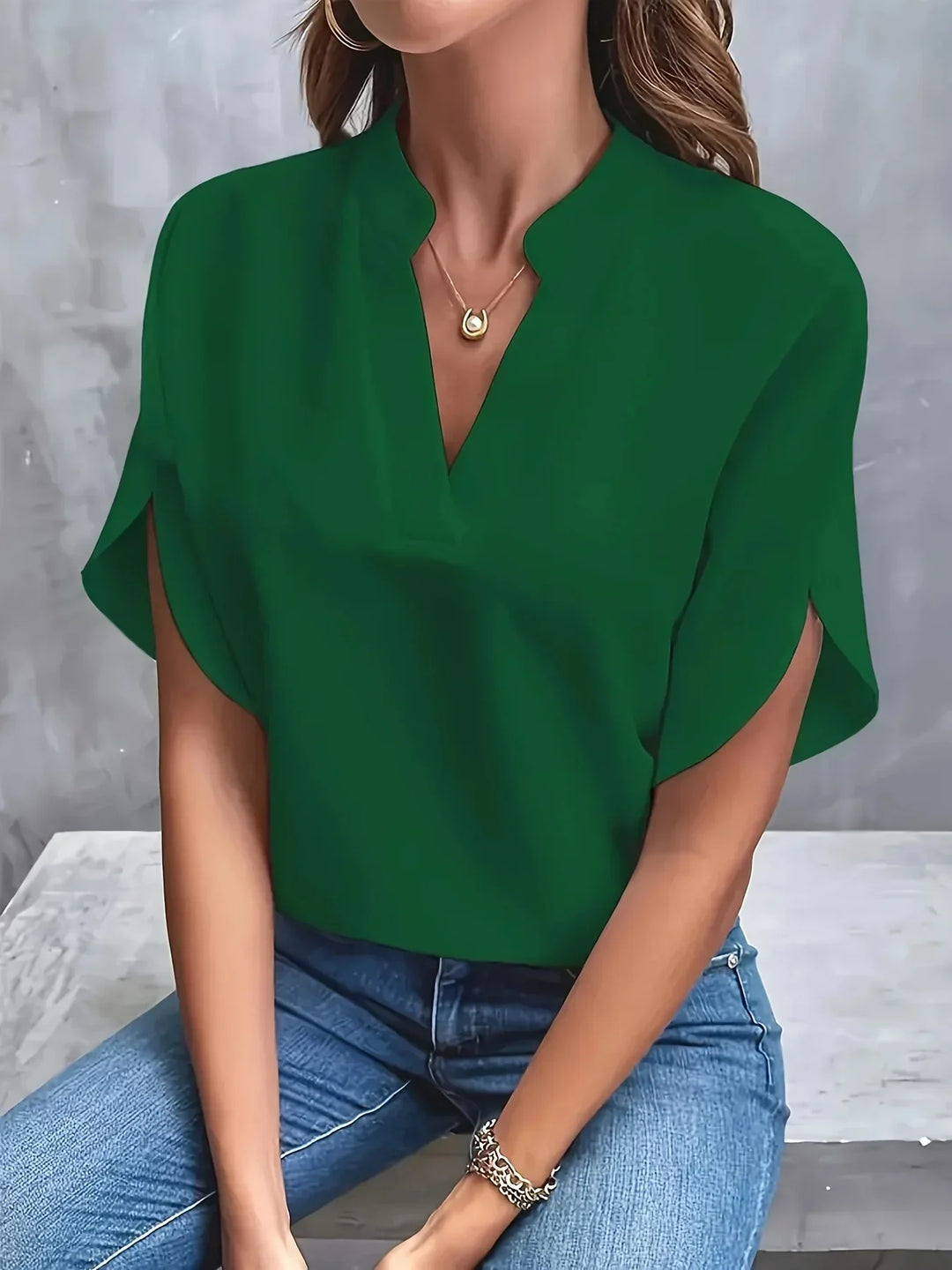 Thalia | Elegant blouse with a sophisticated design
