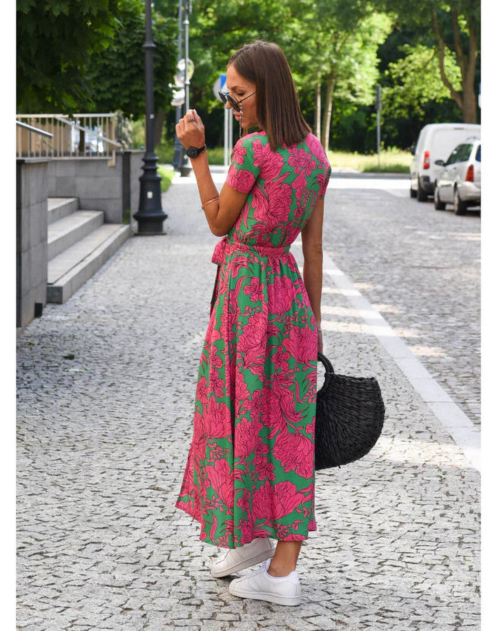 Suzanne - Chic V-Neck Elegance Dress
