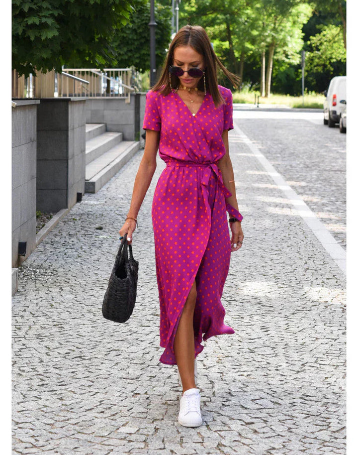 Suzanne - Chic V-Neck Elegance Dress