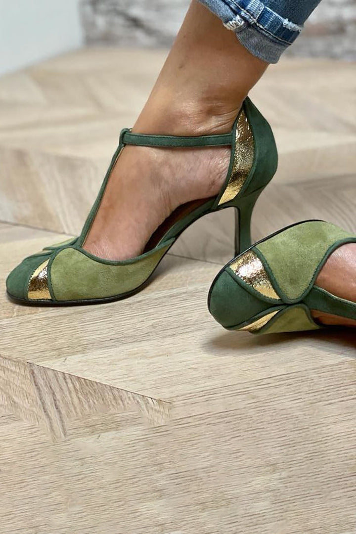 Taviana | Patchwork Pumps with T-Strap and Closed Toe