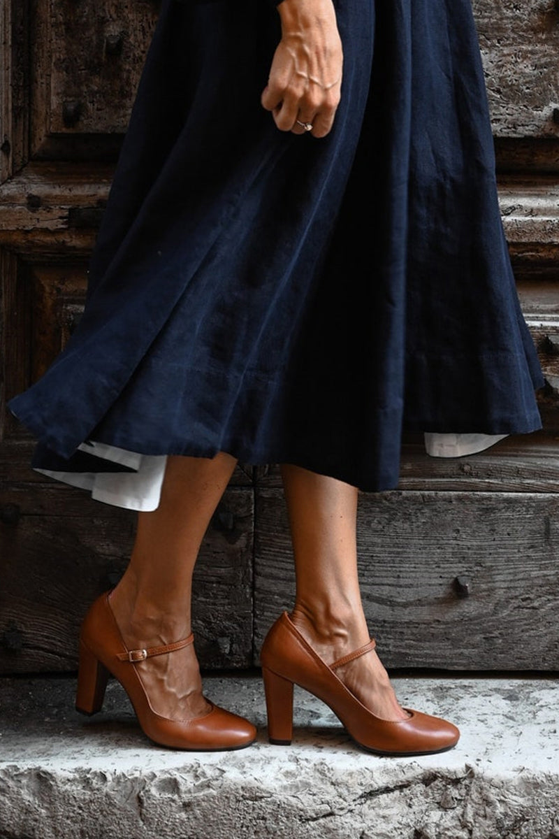 Bravina | Everyday Sandals with a Small Heel