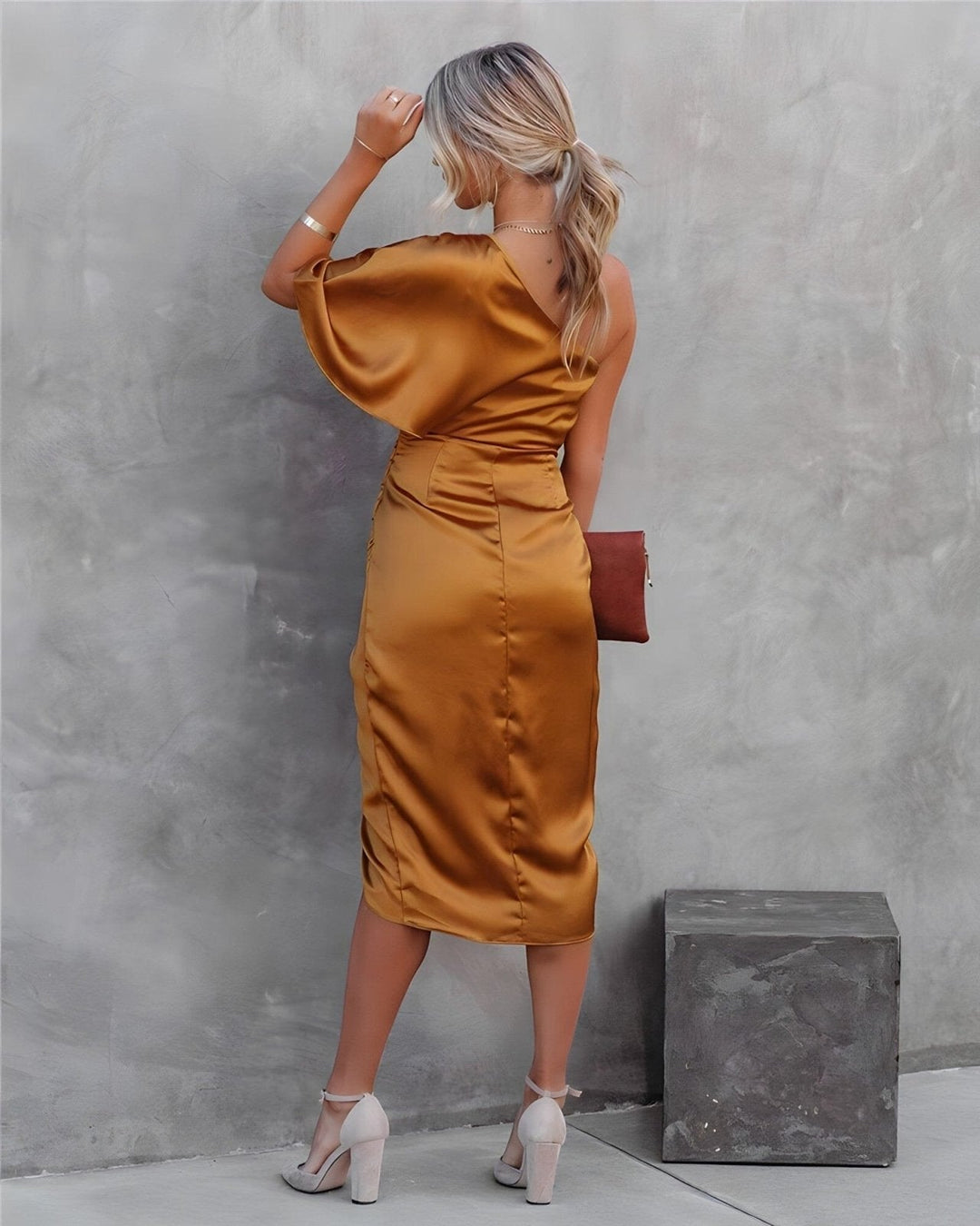 Maelle - Elegant Asymmetrical Satin Dress