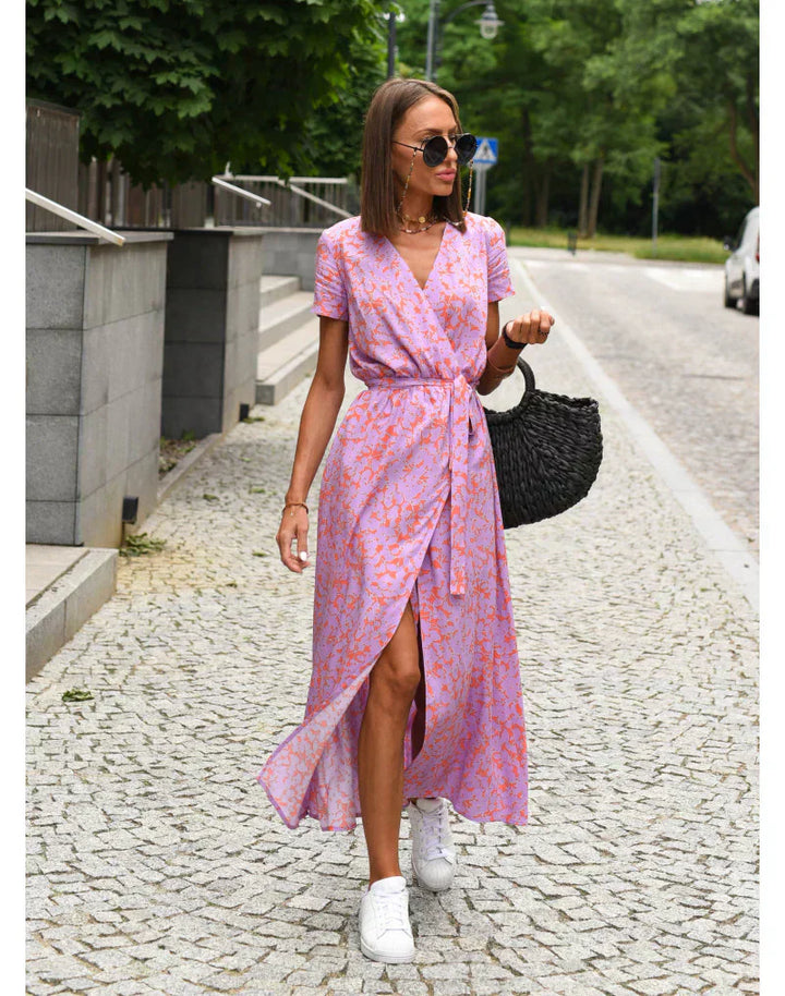 Suzanne - Chic V-Neck Elegance Dress