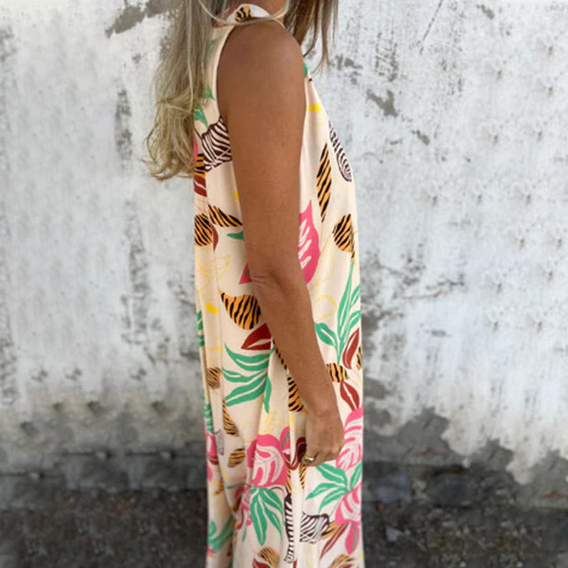 Freya | Chic V-Neck Maxi Dress