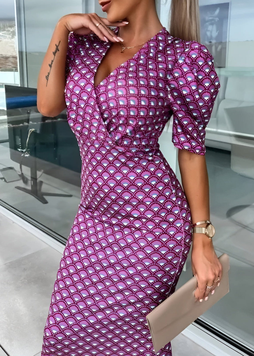 Lexi - Beautiful and Chic Dress